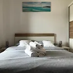 House Klarin Apartment *