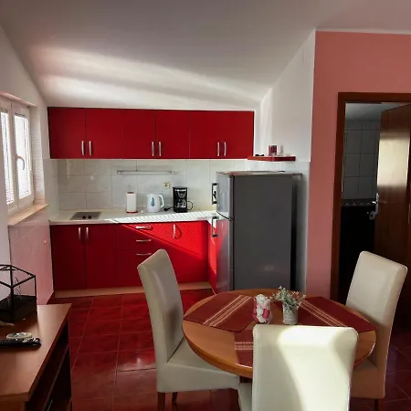 House Klarin Apartment *