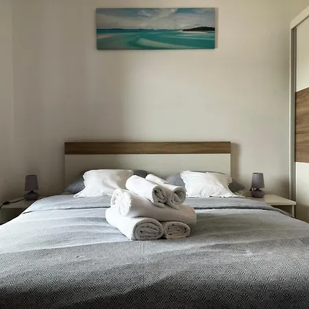 House Klarin شقة *