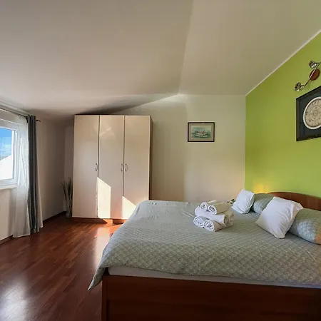 House Klarin Apartman Jezera